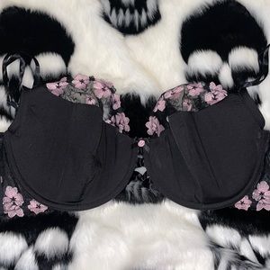 New without tags Cacique 44 DDD Balconette bra